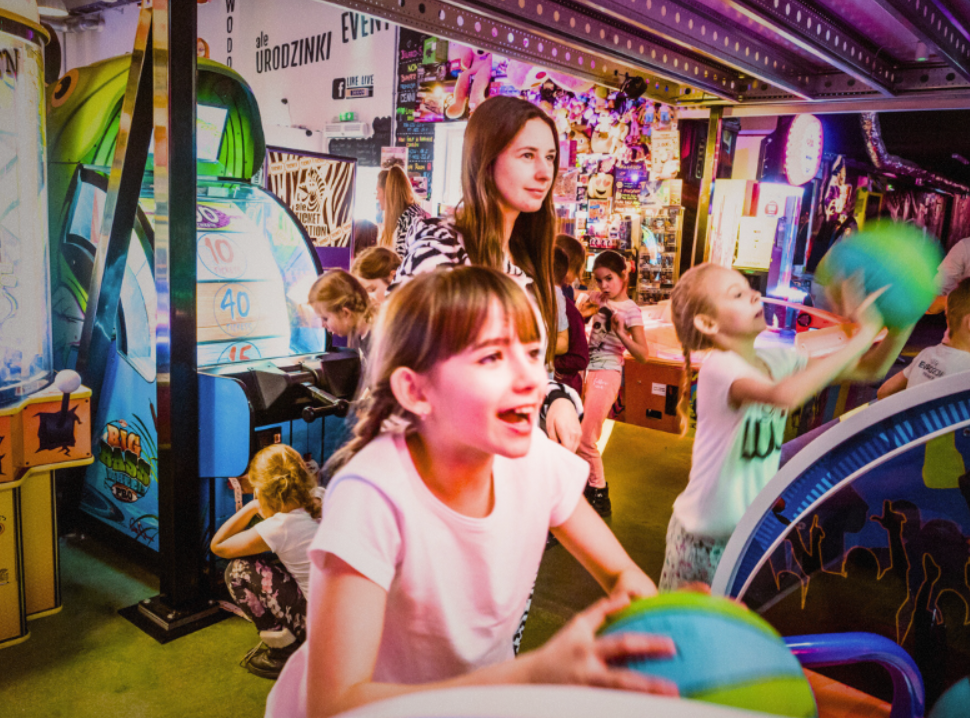 ACTIVITY BAR POTYCZKI - Read more